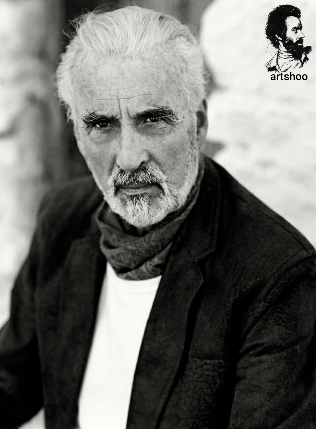 مدل پرتره سیاه قلم